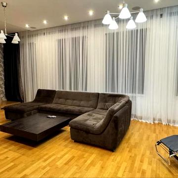 Панаса Мирного вул., 4