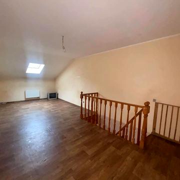 Загребля вул., 19