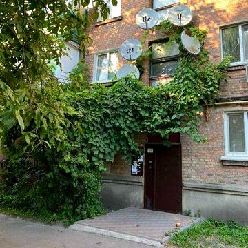 Продаж 3-к квартири, 1-й поверх, ЦЕНТР