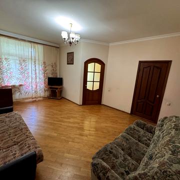 Половецька вул., 25/27