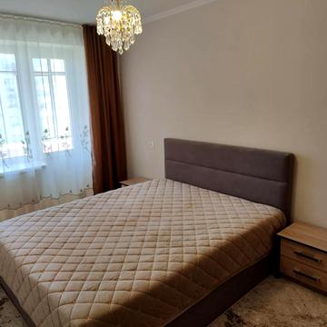 Юрія Липи вул., 12