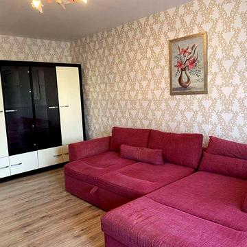 Володимира Івасюка просп. (Героїв Сталінграду), 60