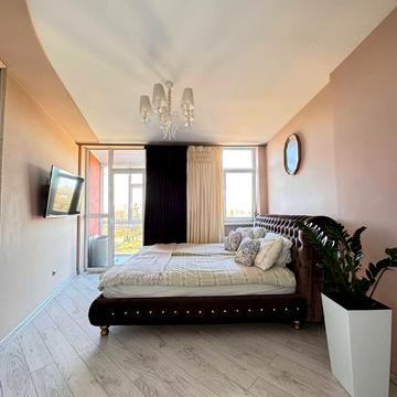 Пасічна вул., 33