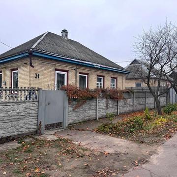 Цегляний пров., 31