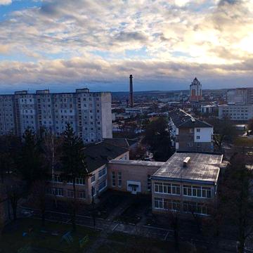 Трикімнатна квартира в центрі міста