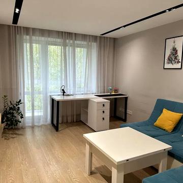 Новорічна вул., 45