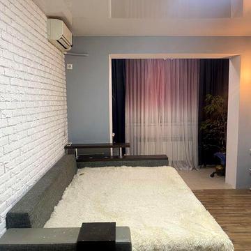 Сдам 1 комнатную квартиру большую,Левый берег 2мкр