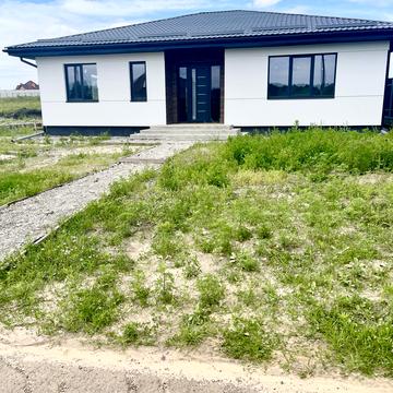 Хуторська, 5