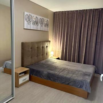 Академіка Стражеска вул., 3