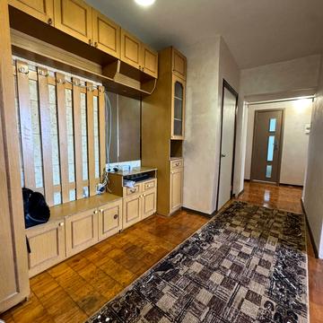 Червоної Калини просп., 42