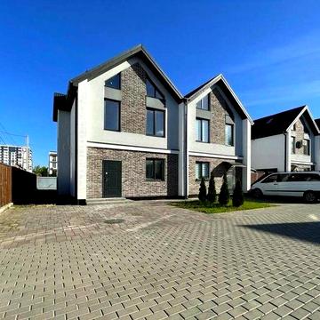 Софіївська Борщагівка, продаж останнього будинку в комплексі