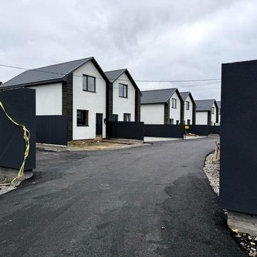 Продам дуплекс супер ціна районі Зарванці