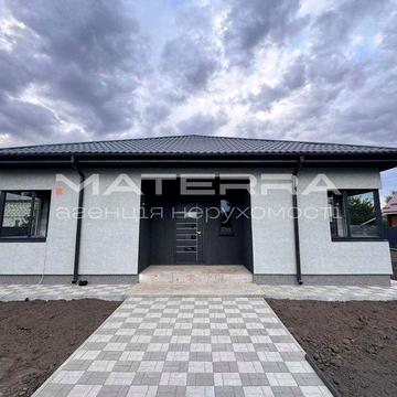 Будинок 117м2 + 15м2 ділянка 6 соток Продаж с. Нове