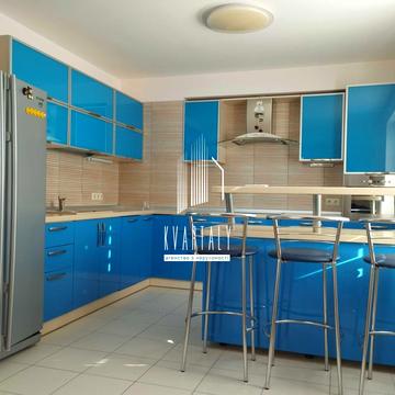 Дарницький бульвар, 8