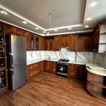 Продаж великої 3 кім квартири в центрі міста, вул. Бельведерська