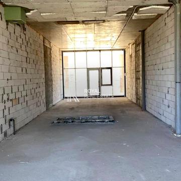 Богуславська вул., 1