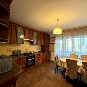 Чорновола вул., 68