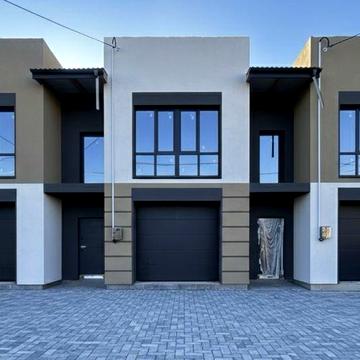 Якісний таунхаус з ГАРАЖЕМ— чудова локація!