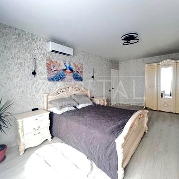 Золотоустівська вул., 25