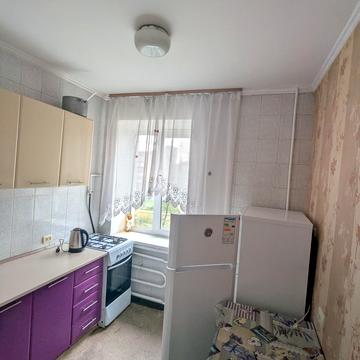 Будівельників вул., 3