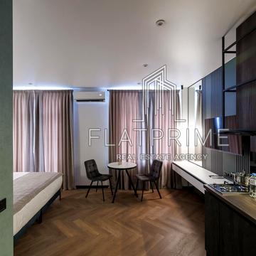 Саксаганського вул., 42