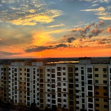 Продаж! Двохкімнатна квартира 74м2 З Виглядом на Озеро Щасливе