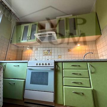 Сонячна вул., 10