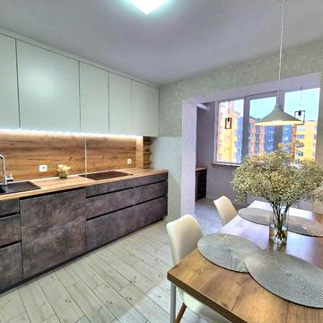 Смілянська вул., 122