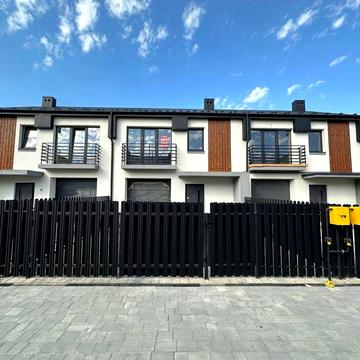 Продам зданий в експлуатацію таунхаус,можна під програми