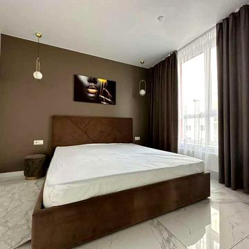 Машинобудівників вул., 16