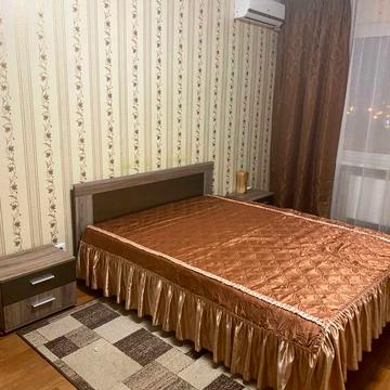 Софії Русової вул., 1