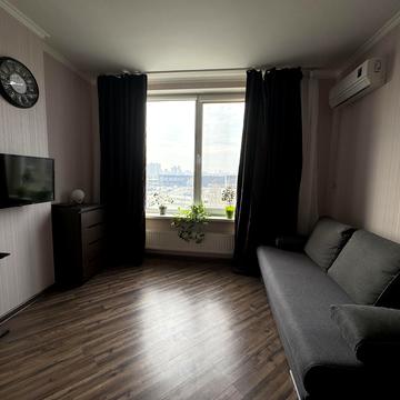 Богатирська вул., 6-А