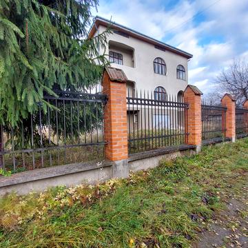 Козацька, 1/1