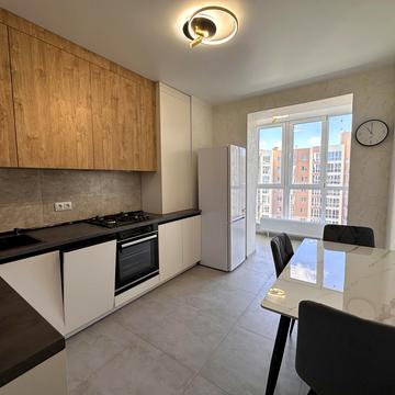 Героїв Небесної Сотні просп., 26/21