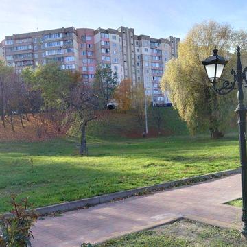 Продаж 3-кімнатної квартири в Обухові ,р-н Школа.