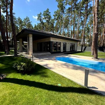 Інститутська вул. (Артема), 7