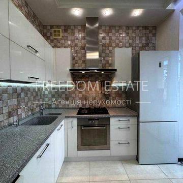 59тыс..$ ПРОДАЖА / Сталинка 65 м2 ЖБ/3-х комнатная на ХТЗ/єВідновлення ЖК Библика 19