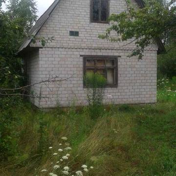 будинок із приватизованою земельною ділянкою