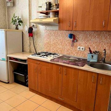 7 небо  сдается 2х комнатная квартира мебель  быттехника  7\10эт