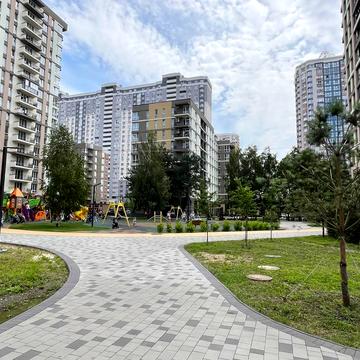 Василя Симоненка вул., 9