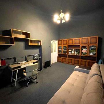 Круглоуніверситетська 14 продаж 2-х кімнатної квартири