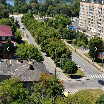 Довгострокова оренда 3к Квартира Крушельницької Соломії вулиця