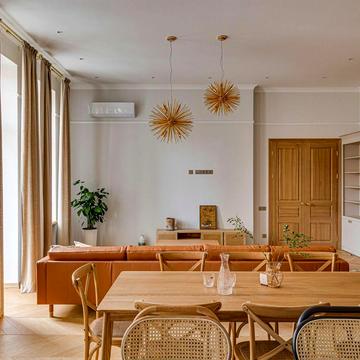 Мала Житомирська вул., 8