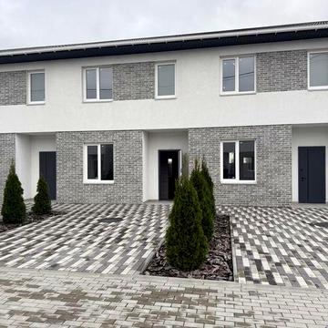 Продаються Танхауси