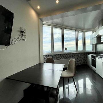 Оренда 2К. Метро Васильківска 5 хв. ГЕНЕРАТОР , ЛІФТ , ПАРКІНГ