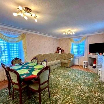 Дом кирпичный, на Баварии с удобствами