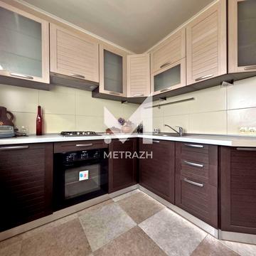 Бригади Хартія вул., 45а