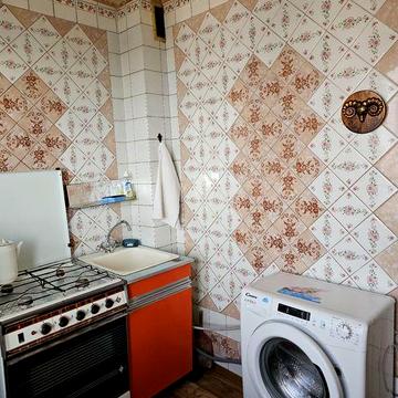 Сдаю 1-к, метро Хол.гора 3 минуты, ул.Холодногорская. 4