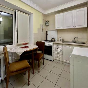 Здам 3-к квартиру вул. Зодчих 50а