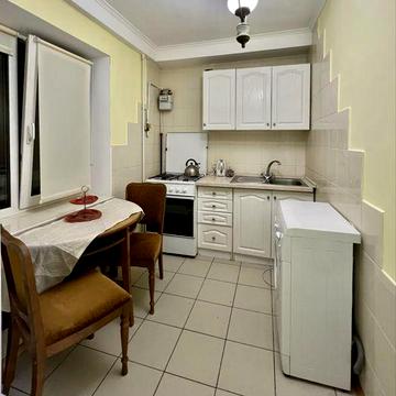 Здам 3-к квартиру вул. Зодчих 50а